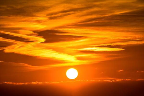 Dietro il bisogno di sole e luce, c'è la nostra salute