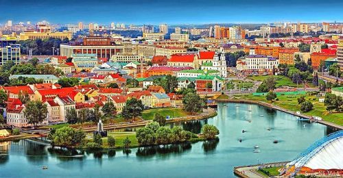 Una bella panoramica di Minsk Una bella panoramica di Minsk